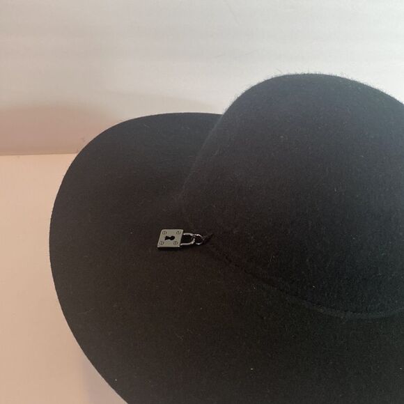 BCBGeneration Womens Black Wool Key Lock Buckle Hat - Picture 4 of 10